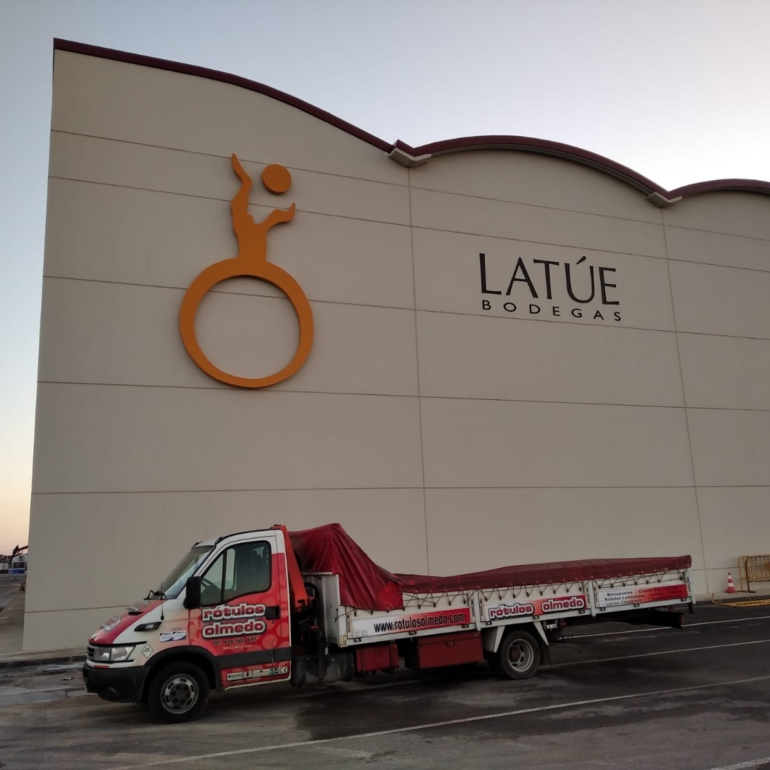 BODEGAS LATUE (VILLANUEVA DE ALCARDETE) (6)