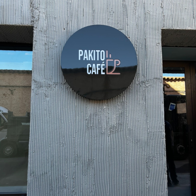 Banderola circular "Pakito Café"