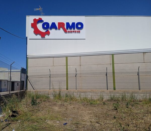 Letras recortadas en pvc Lacado "GARMO"