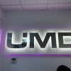 Letras recortadas con frente inoxidable de UMD