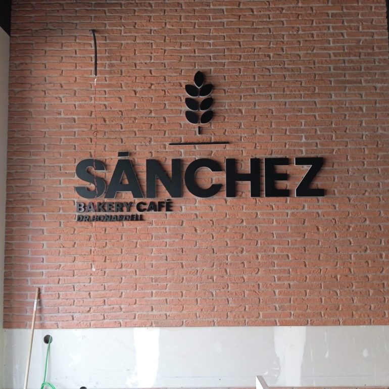 Letras PVC "Panadería Sánchez"
